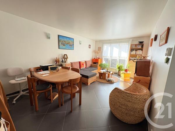 Appartement F3 à vendre  3 pièces - 60,78 m2 ROISSY EN BRIE - 77