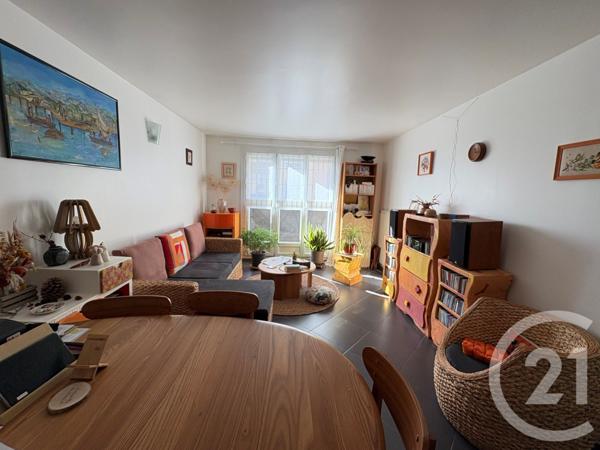 Appartement F3 à vendre  3 pièces - 60,78 m2 ROISSY EN BRIE - 77