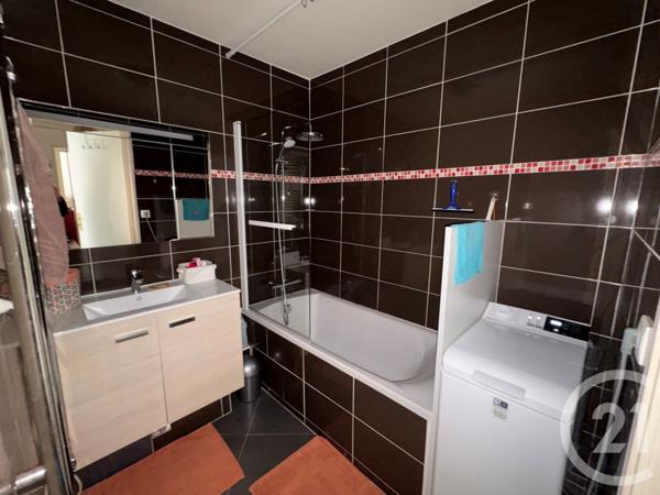 Appartement F3 à vendre  3 pièces - 60,78 m2 ROISSY EN BRIE - 77