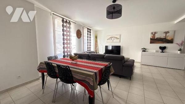 Châlons-en-Champagne - Centre-ville - Appartement T3 avec entrée indépendante et cour commune
...