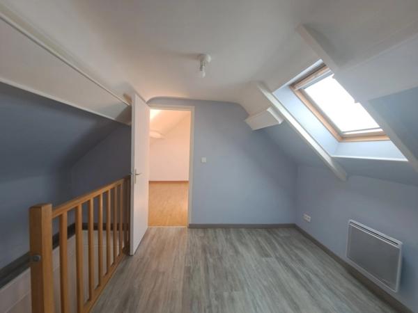 MAISON DE BOURG ENTIERREMENT RENOVEE
