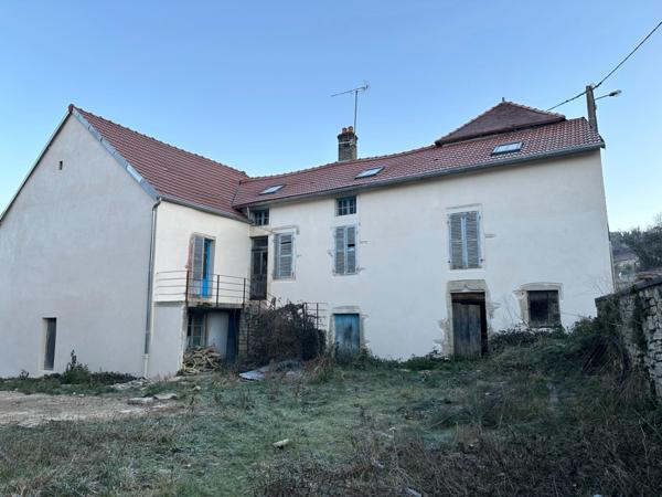 Maison et granges entre Venarey-les-Laumes et Vitteaux (21)