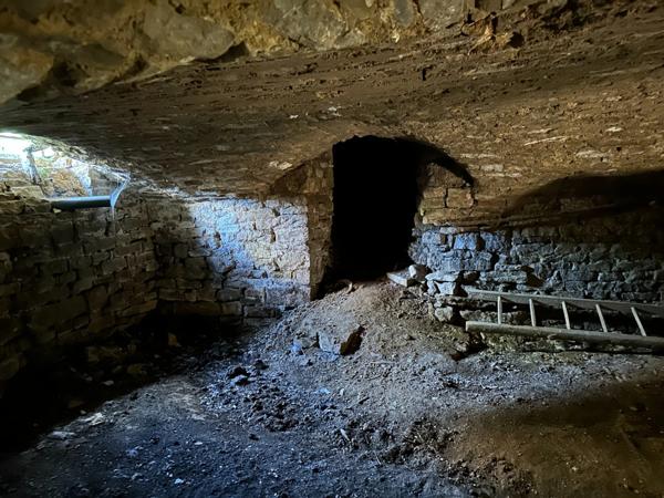 Maison et granges entre Venarey-les-Laumes et Vitteaux (21)