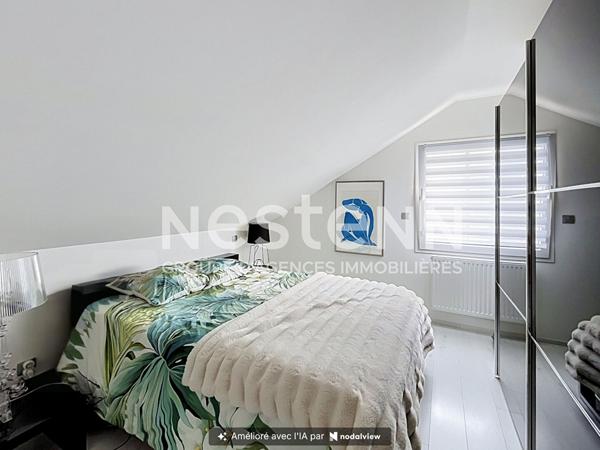 EXCLUSIVITÉ aux Verrières-de-Joux : Élégante maison contemporaine avec de beaux volumes et des prestations soignées !