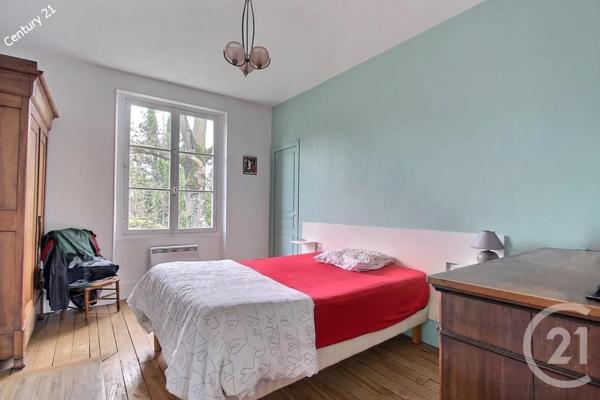 Maison à vendre  5 pièces - 160 m 2   CHATEAU THIERRY  - 02