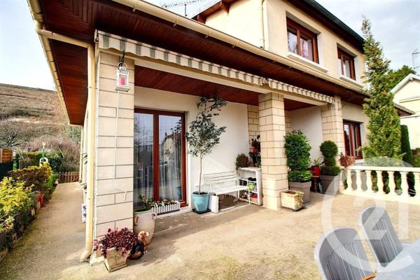 Maison à vendre  5 pièces - 160 m 2   CHATEAU THIERRY  - 02