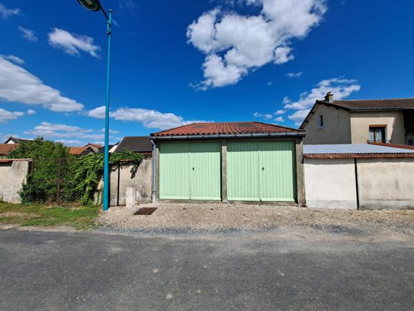 Petite maison ancienne à rafraîchir
