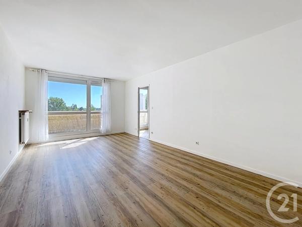 Appartement F3 à vendre  3 pièces - 68,80 m 2   COMPIEGNE  - 60