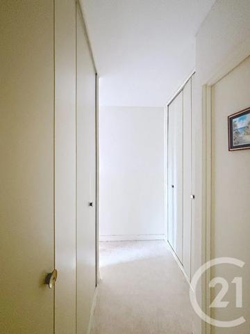 Appartement F3 à vendre  3 pièces - 68,80 m 2   COMPIEGNE  - 60