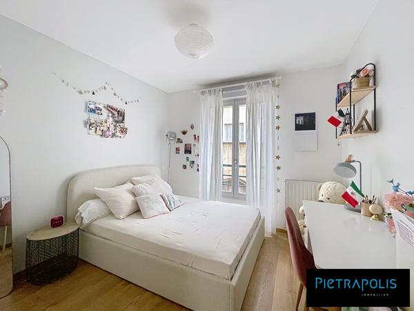 T5 de 102m2, quartier Sainte-blandine, Lyon 2, parking