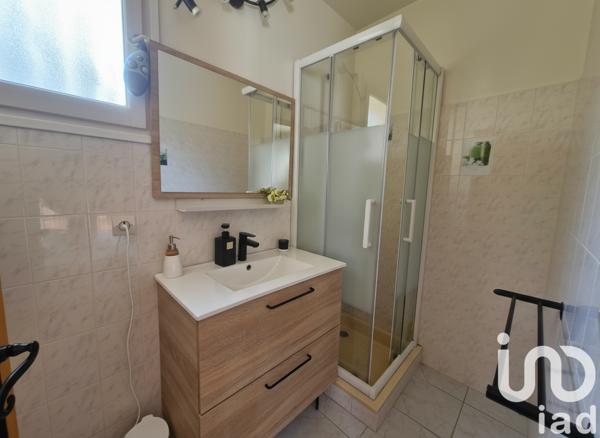 Maison à vendre 6 pièces 126 m² Le Revest-les-Eaux