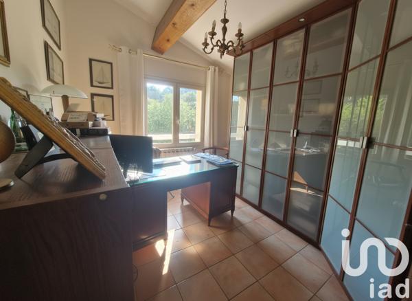 Maison à vendre 6 pièces 126 m² Le Revest-les-Eaux