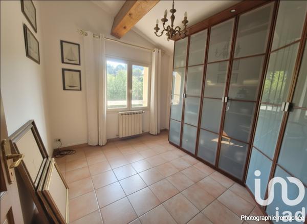 Maison à vendre 6 pièces 126 m² Le Revest-les-Eaux
