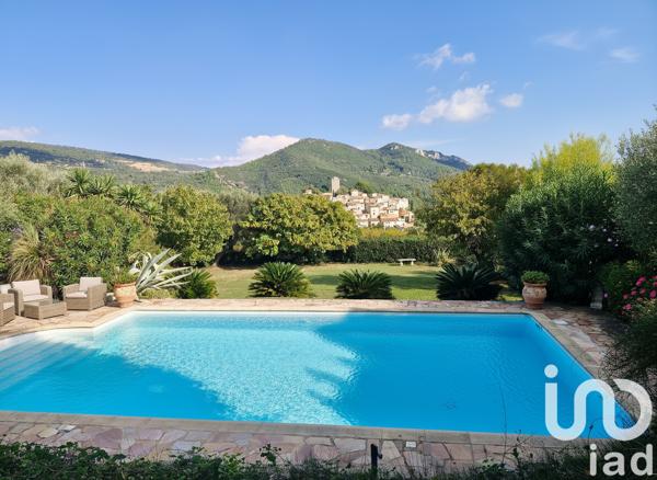 Maison à vendre 6 pièces 126 m² Le Revest-les-Eaux