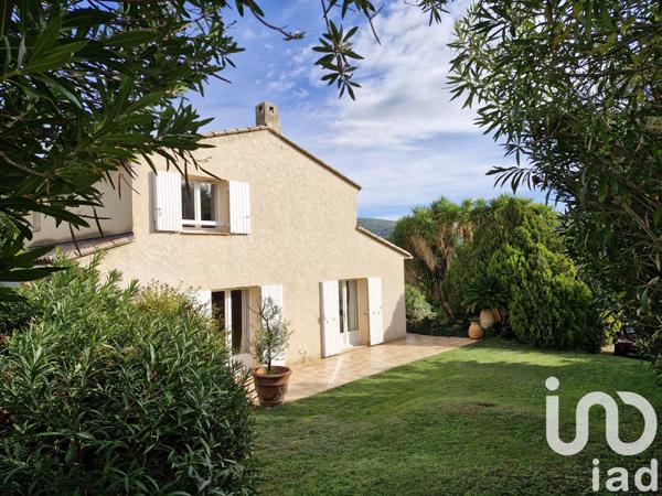 Maison à vendre 6 pièces 126 m² Le Revest-les-Eaux