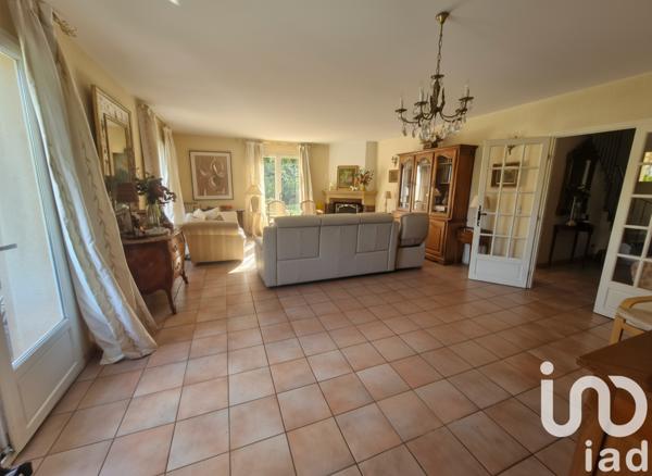Maison à vendre 6 pièces 126 m² Le Revest-les-Eaux