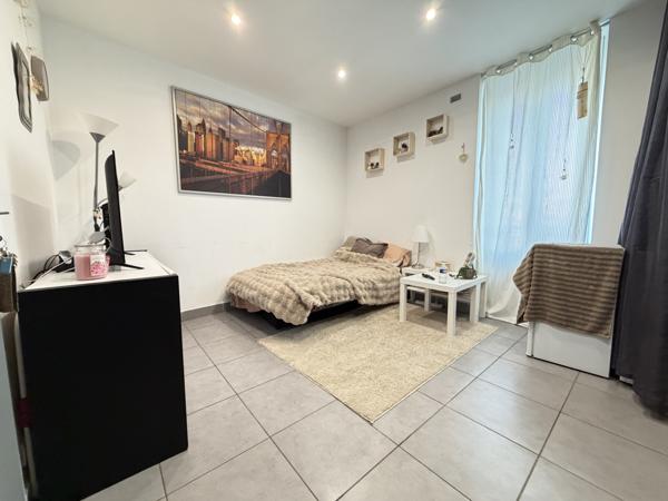 Saint-Victoret (13730) Studio 16m2 plein coeur du village de st victoret