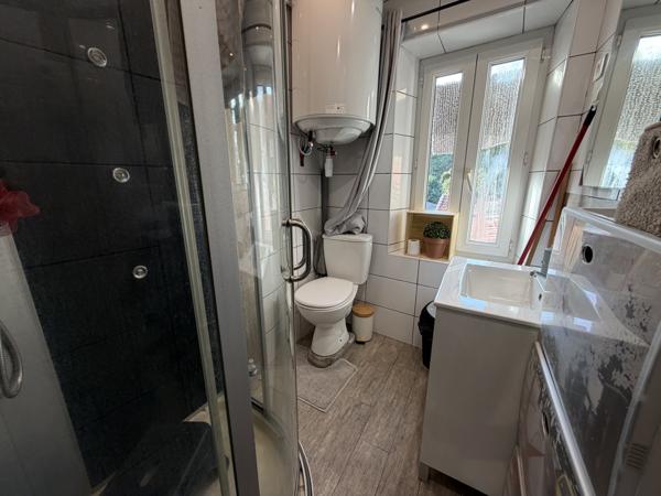 Saint-Victoret (13730) Studio 16m2 plein coeur du village de st victoret