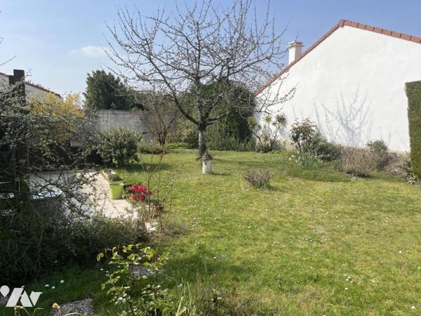 LES SORINIERES - Maison d'habitation de plain-pied