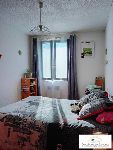 PAVILLON INDÉPENDANT AU CALME PROCHE MIRAMBEAU