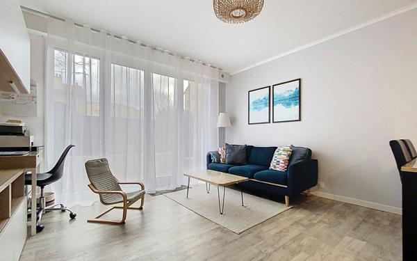 Appartement à vendre    3 pièces • 62,14 m2 Clamart