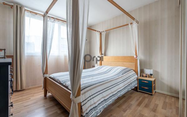 Appartement à vendre    4 pièces • 82,30 m2 Alfortville