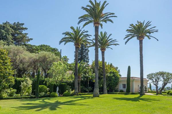 Vente Villa de luxe Cap D'Antibes 12 Pièces 555 m²