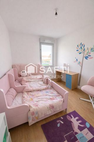 T3 lumineux avec double stationnement