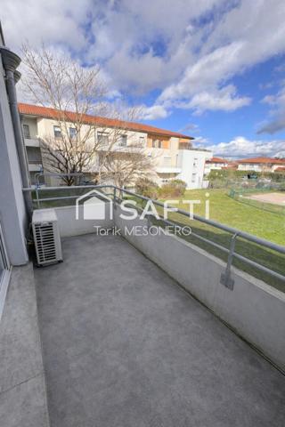 T3 lumineux avec double stationnement