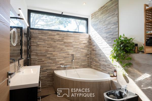 Contemporaine à ossature bois près de la plage