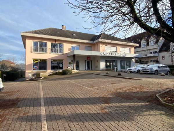 Immeuble de rapport de 3 appartements et 2 locaux