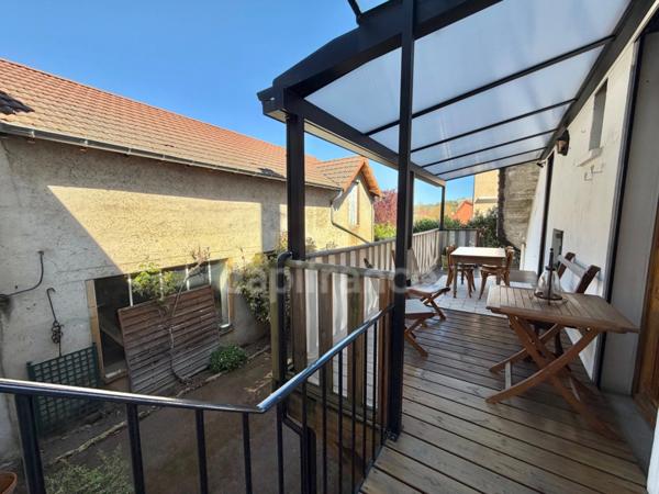 MAISON DE 220 M2, TERRAIN CLOS DE 909 M2, 7 CHAMBRES, FIBRE OPTIQUE, TERRASSE, GARAGE 135 M2, DÉPÔT DE 82 M2