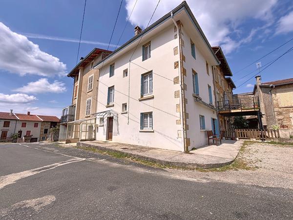 Jolie maison de ville familiale de 125 m2, 5 chambres, avec extérieur, au calme, vue dégagée