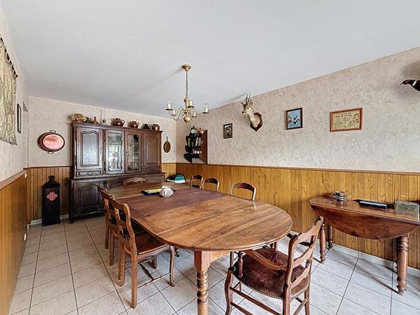 Jolie maison de ville familiale de 125 m2, 5 chambres, avec extérieur, au calme, vue dégagée