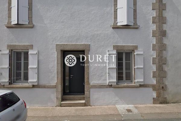 MAISON RECENTE DE BOURG - A LOUER - LES BROUZILS
