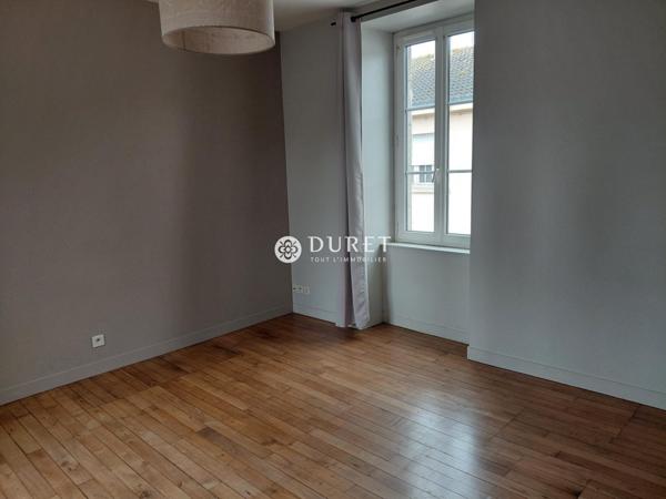 MAISON RECENTE DE BOURG - A LOUER - LES BROUZILS