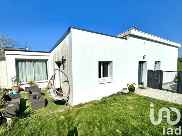 Maison traditionnelle 6 pièces de 105 m² à Hennebont (56700)