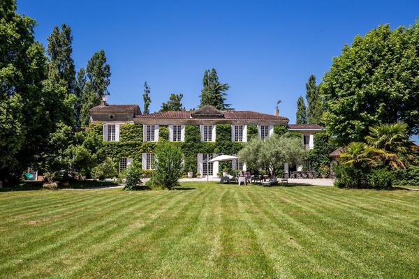 Vente Château Bordeaux 12 Pièces 400 m²