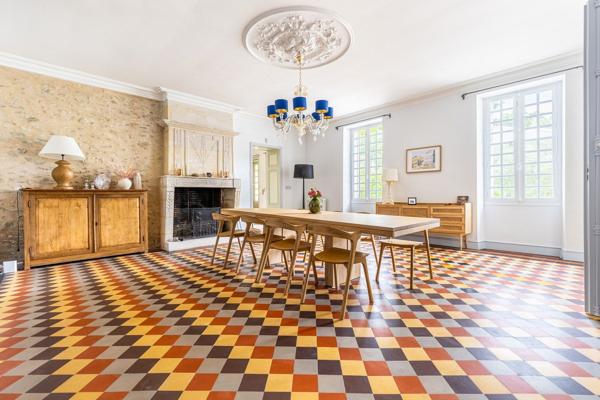 Vente Château Bordeaux 12 Pièces 400 m²