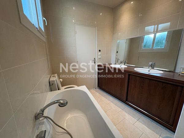Nestenn Igny - Maisonnette indépendante meublée 2 pièces, 1 chambre, salle de bains, terrasse privative, proche commerces, école et RER Ligne V