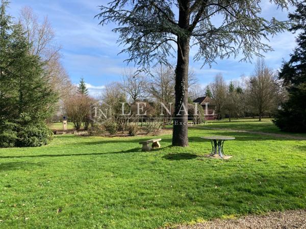 En Berry, remarquable ensemble castral sur douves édifié du XVe au XVIIe siècle