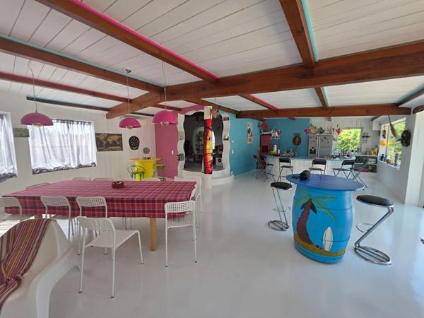 DAX, maison familiale avec double espace de vie, piscine et sous-sol complet