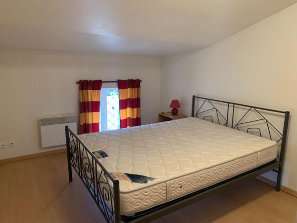 T2 meublé- 27m2 - Jonzac centre ville