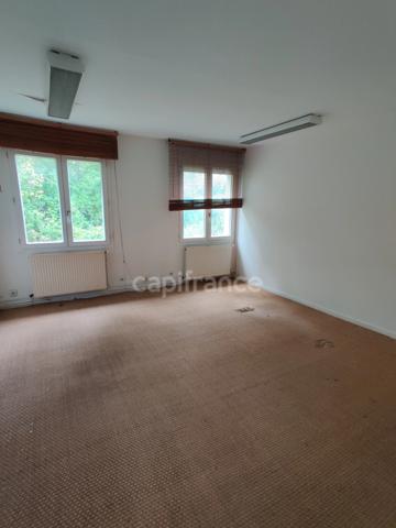 Dpt Essonne (91), à vendre LIMOURS Local