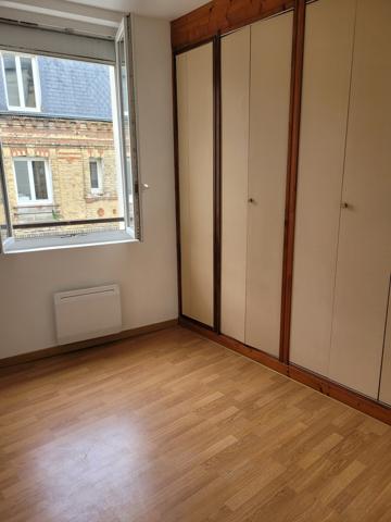 APPARTEMENT ENTIEREREMENT RENOVE