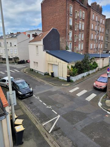 APPARTEMENT ENTIEREREMENT RENOVE