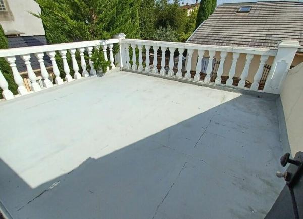 Maison à vendre    8 pièces •  Saint-Maur-des-Fossés