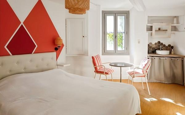 Maison à vendre    9 pièces •  Uzès