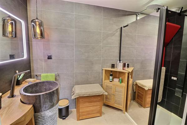 Appartement 3 pièces 84 m2