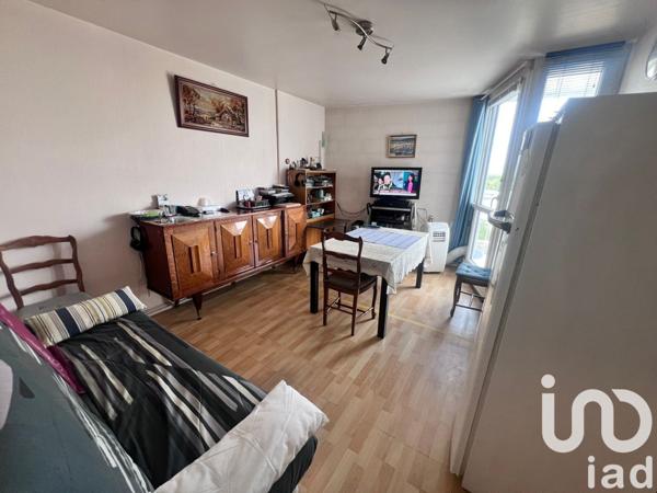 Appartement 2 pièces de 45 m² à Thiais (94320)